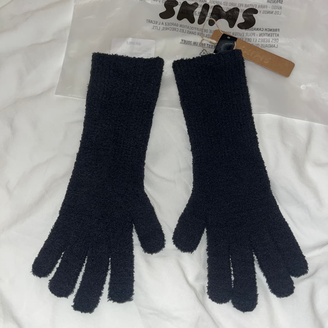 *해외출국으로 판매중단예정* 스킴스 Skims cozy 니트 장갑 상품이미지1