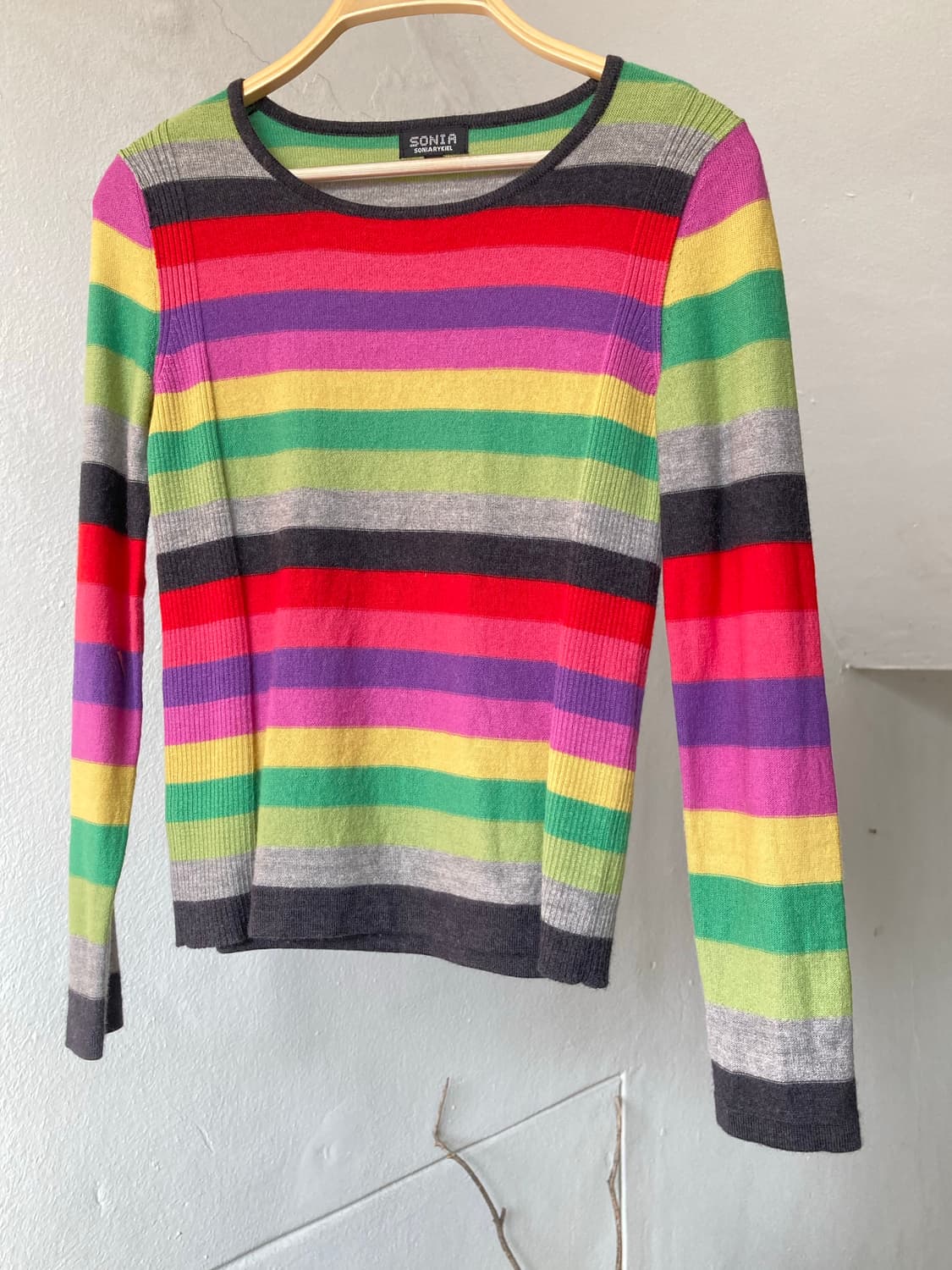 울 무지개 스트라이프 저스트핏 니트탑 상품이미지3
