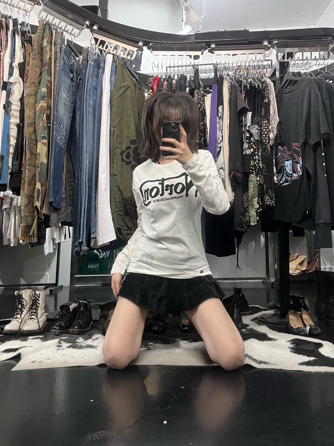 노턴 자수 프린팅 롱슬리브 상품이미지1