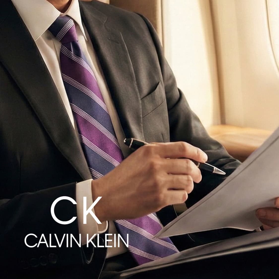 켈빈 클라인 실크 퍼플 스트라이프 넥타이 7cm A+등급 k2058
 상품이미지1