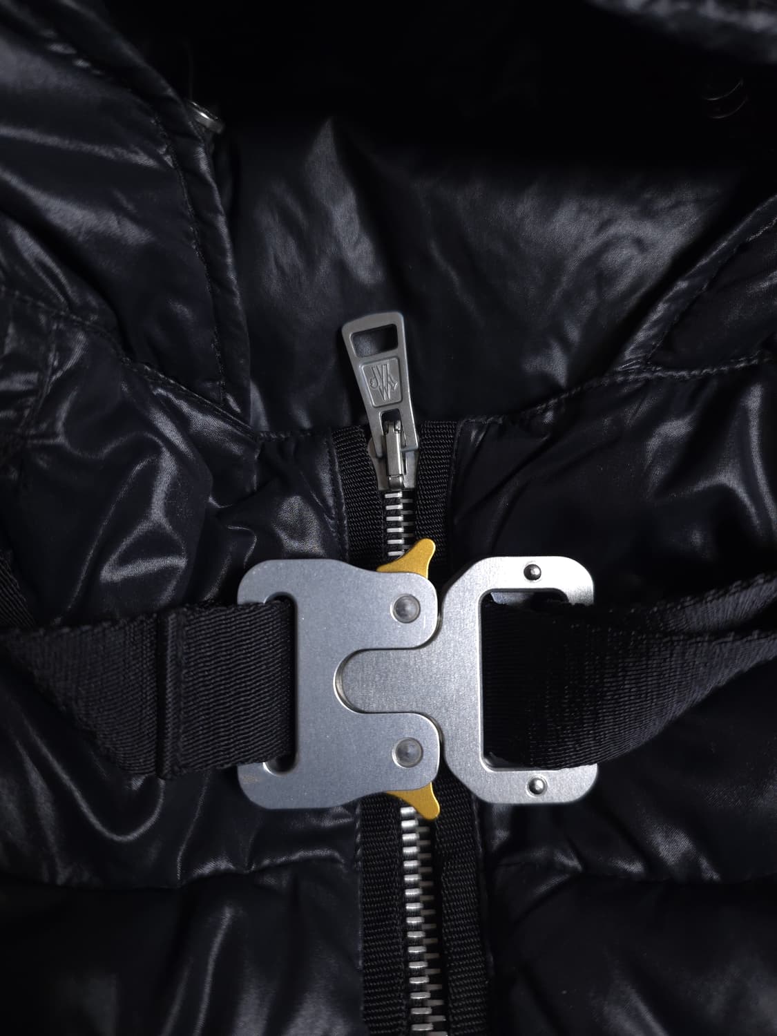 [4] 몽클레어 알릭스 20FW 알몬드 패딩 블랙 상품이미지7