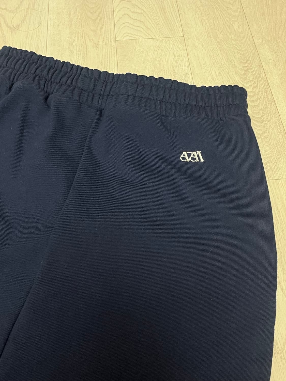 아밤- 네이비 미디 스커트(새상품) 상품이미지1