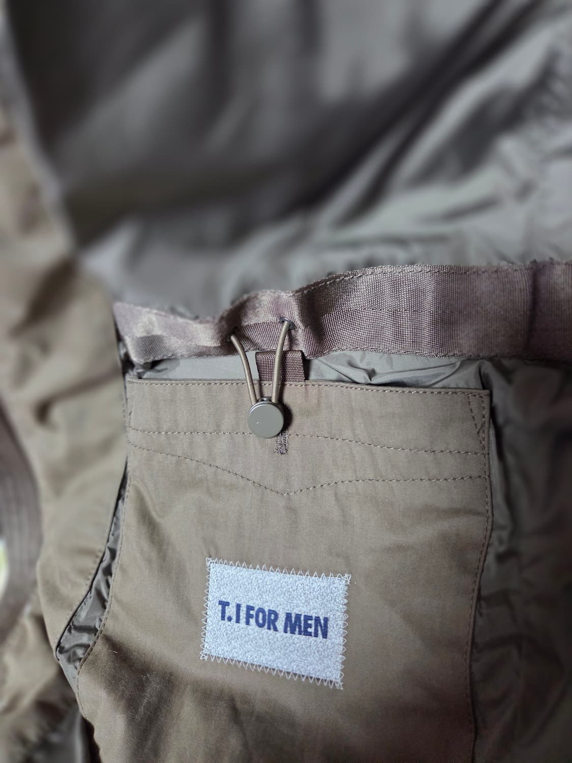 정품]T.I FOR MEN 카키 패딩 95 상품이미지8