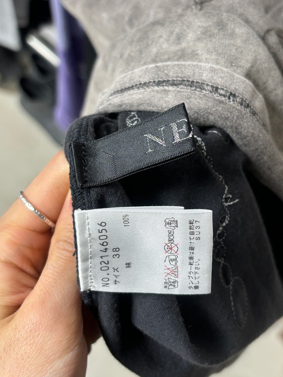 센소유니코 nero 엠브로이더리 티셔츠 상품이미지5