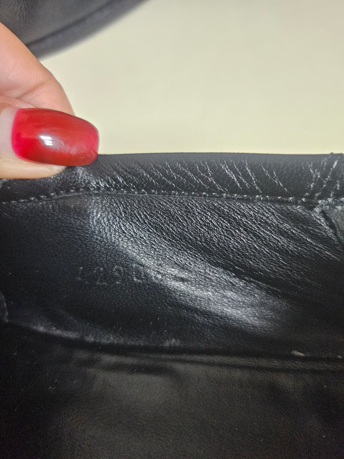 구찌정품양피  남성화 상품이미지4