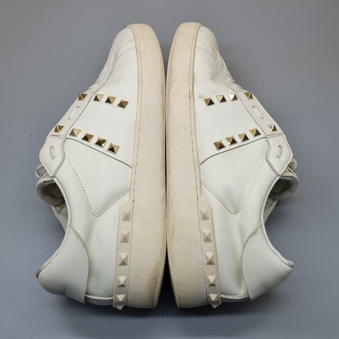 발렌티노 락스터드 남성스니커즈280 상품이미지5