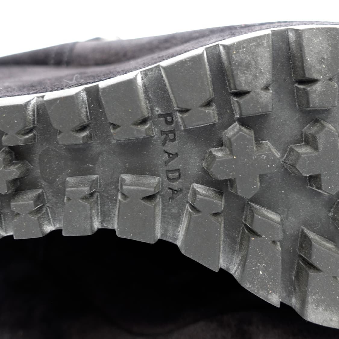 [35/230] PRADA 프라다 스포츠 카프스킨 스웨이드 버클 앵클부츠 상품이미지8