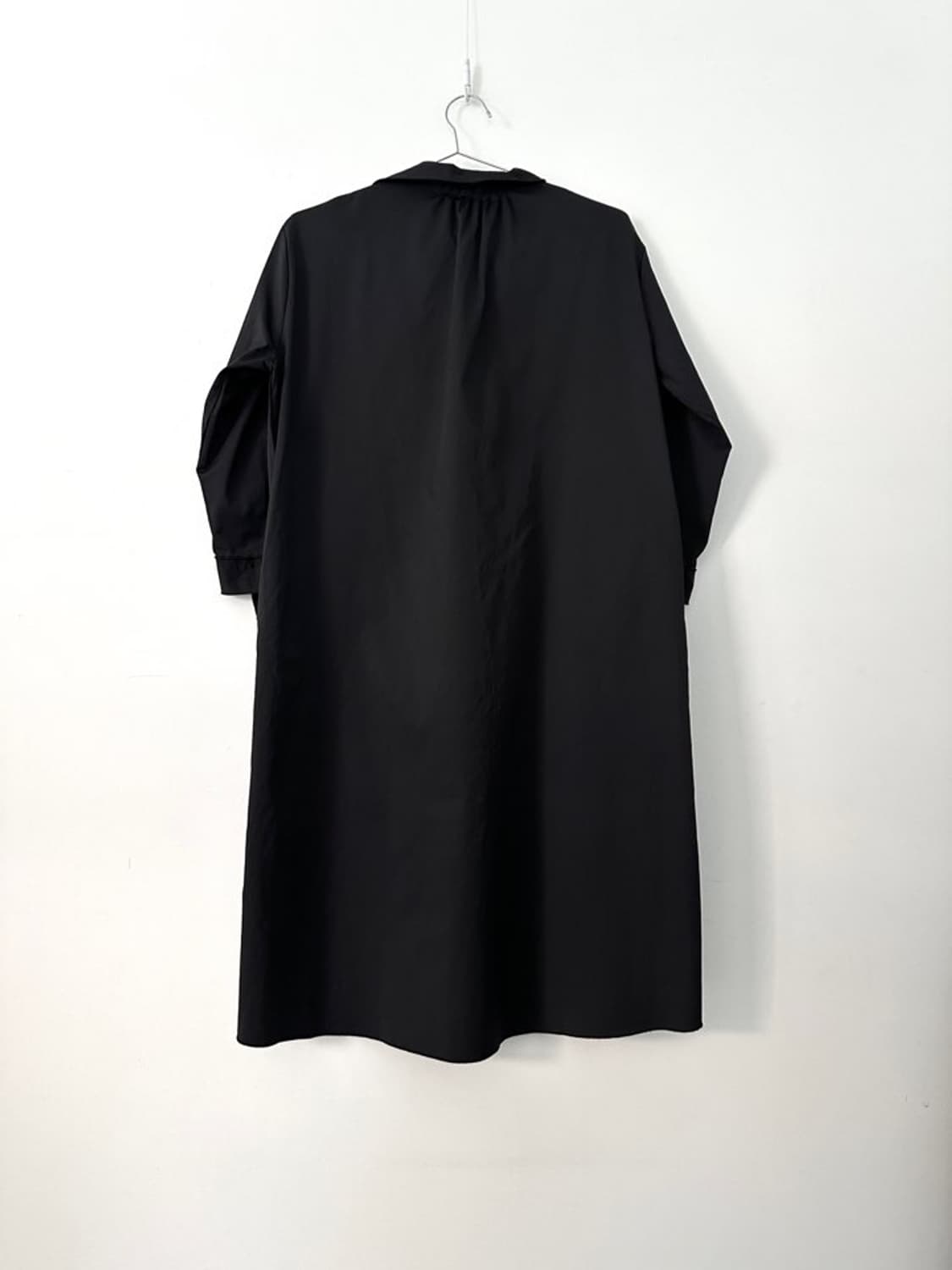 Semi pintuck layered ops & top / black 상품이미지7