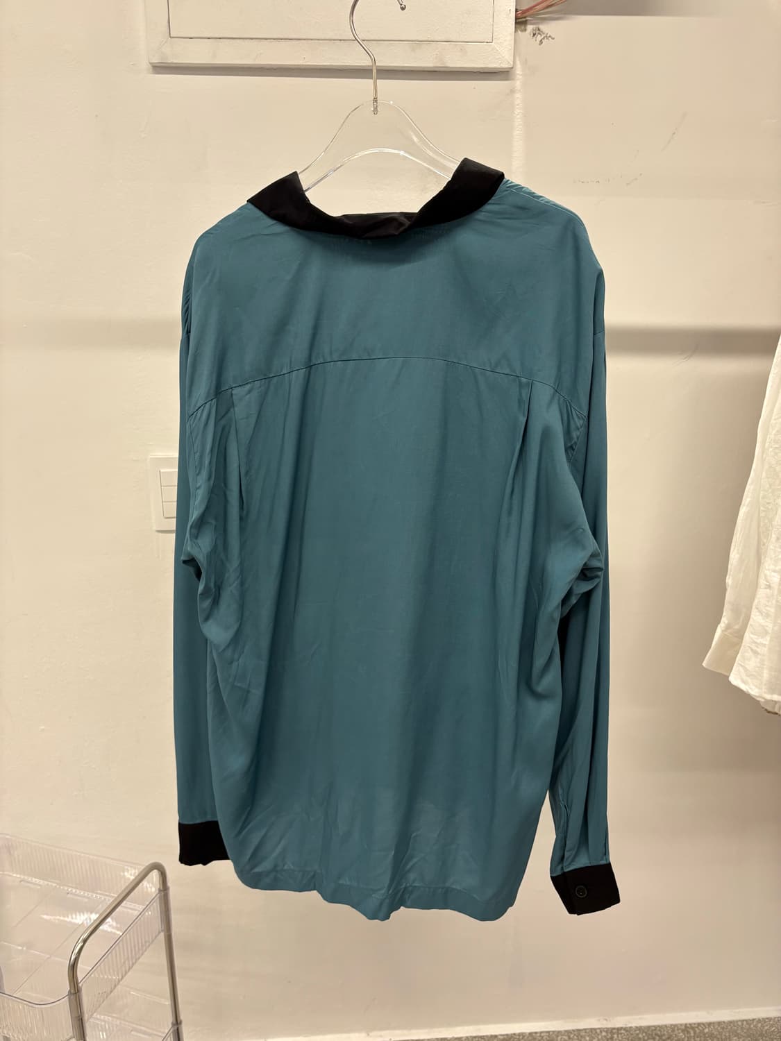 Mihara Yasuhiro x GU blue shirt 상품이미지5