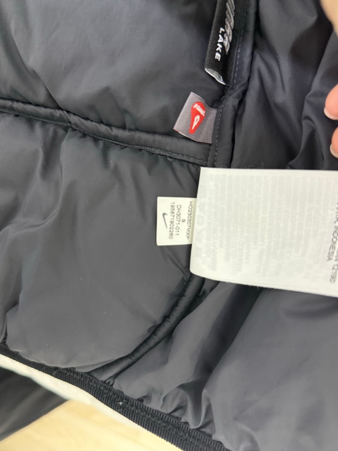 나이키 acg 루나레이크 패딩 블랙 s 상품이미지4