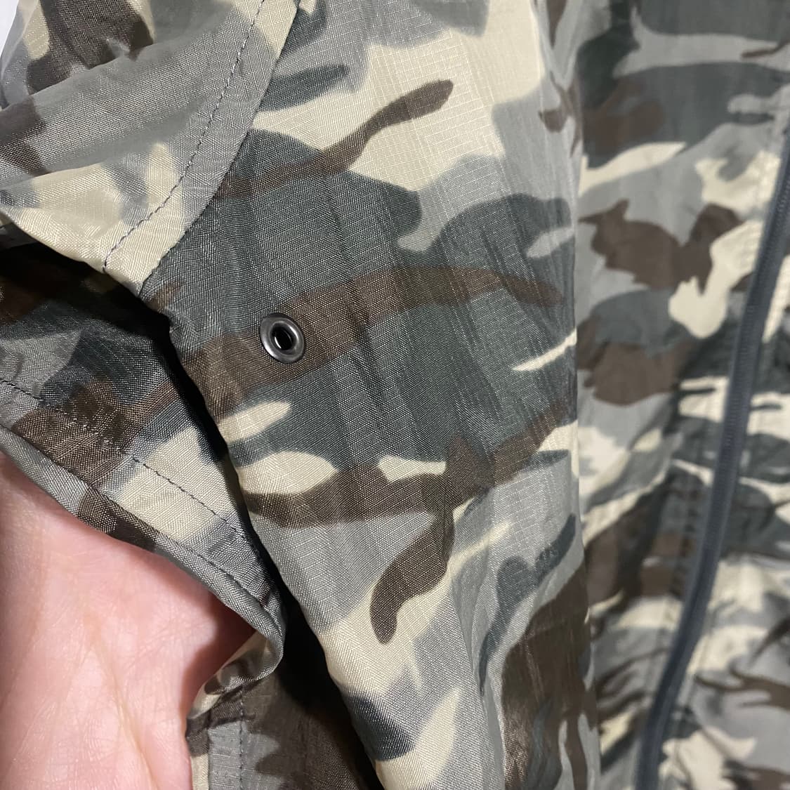 올드 유니클로 포켓터블 윈드브레이커  상품이미지2