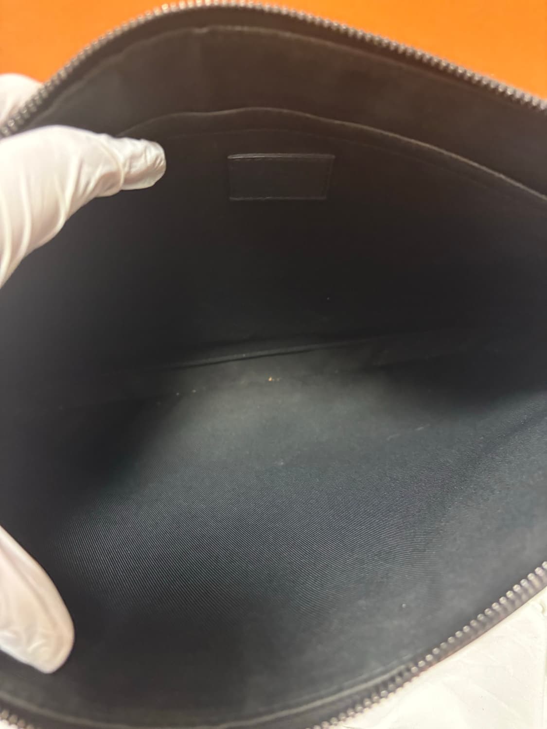 [새해특가/정품] 루이비통 포쉐트 모노그램 섀도우 클러치 상품이미지6