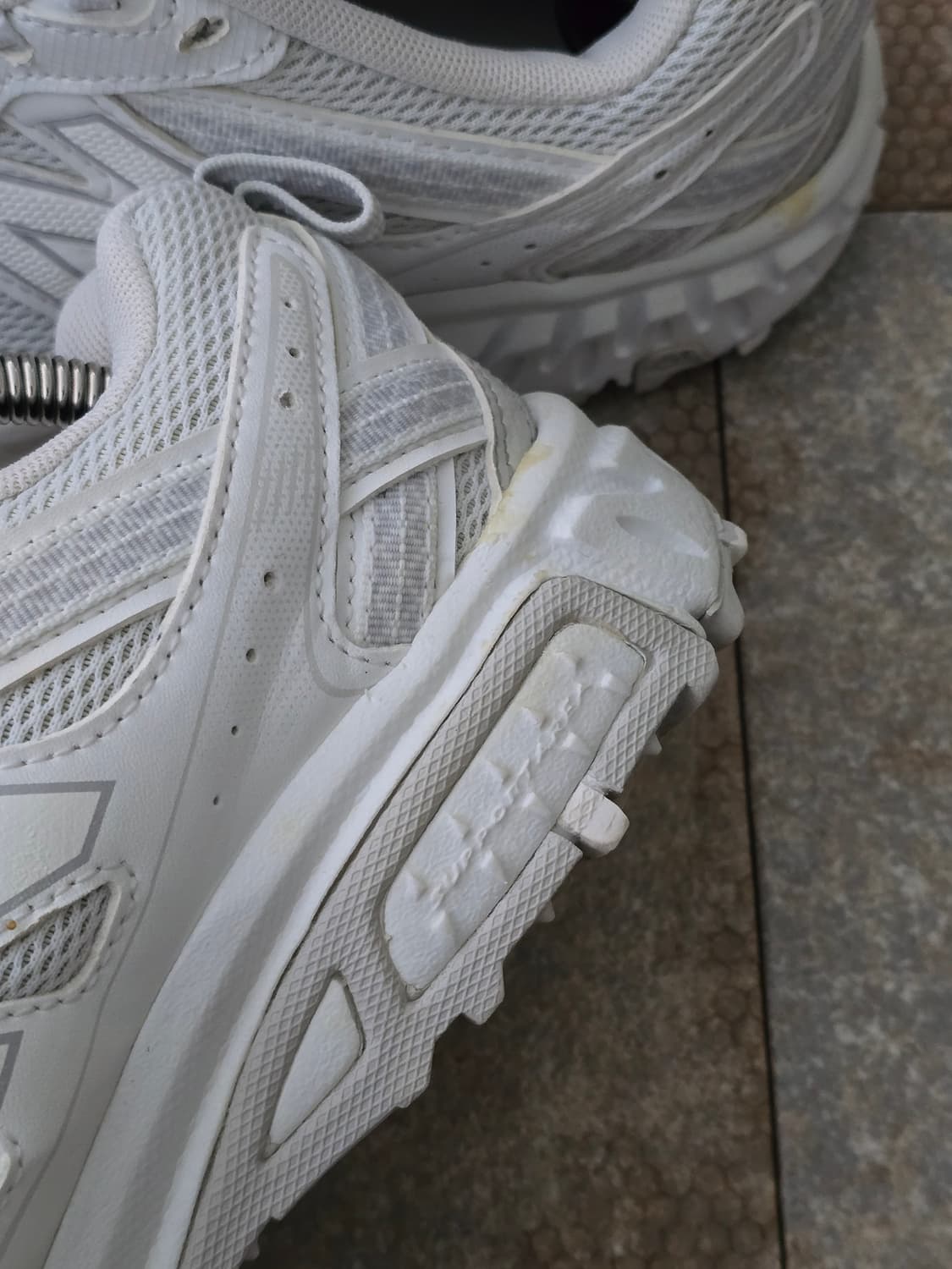 (230)뉴발란스 410 v5 트리플 화이트 상품이미지6