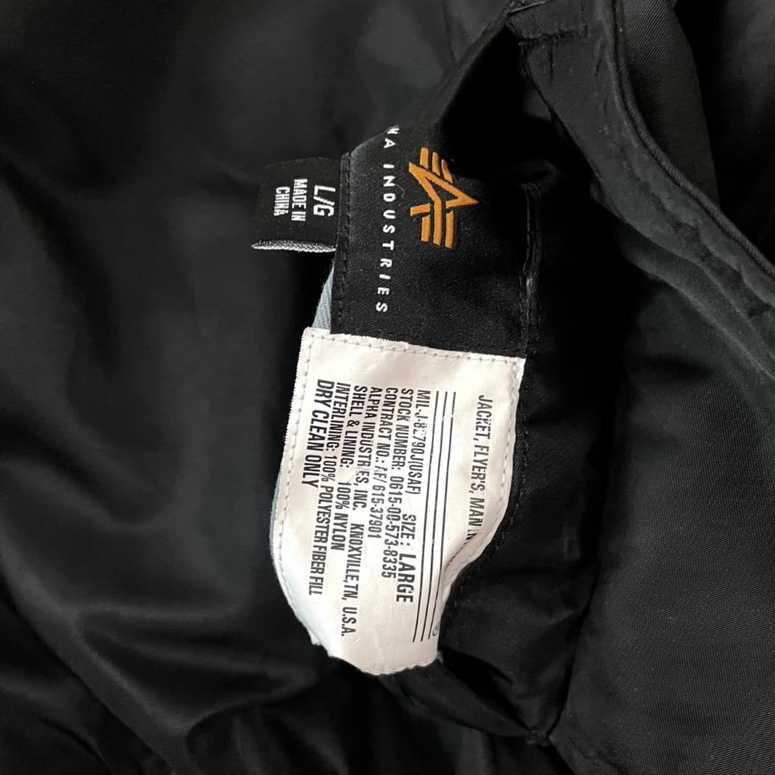 정품] 알파인더스트리 ma-1 레귤러핏 블랙 상품이미지6