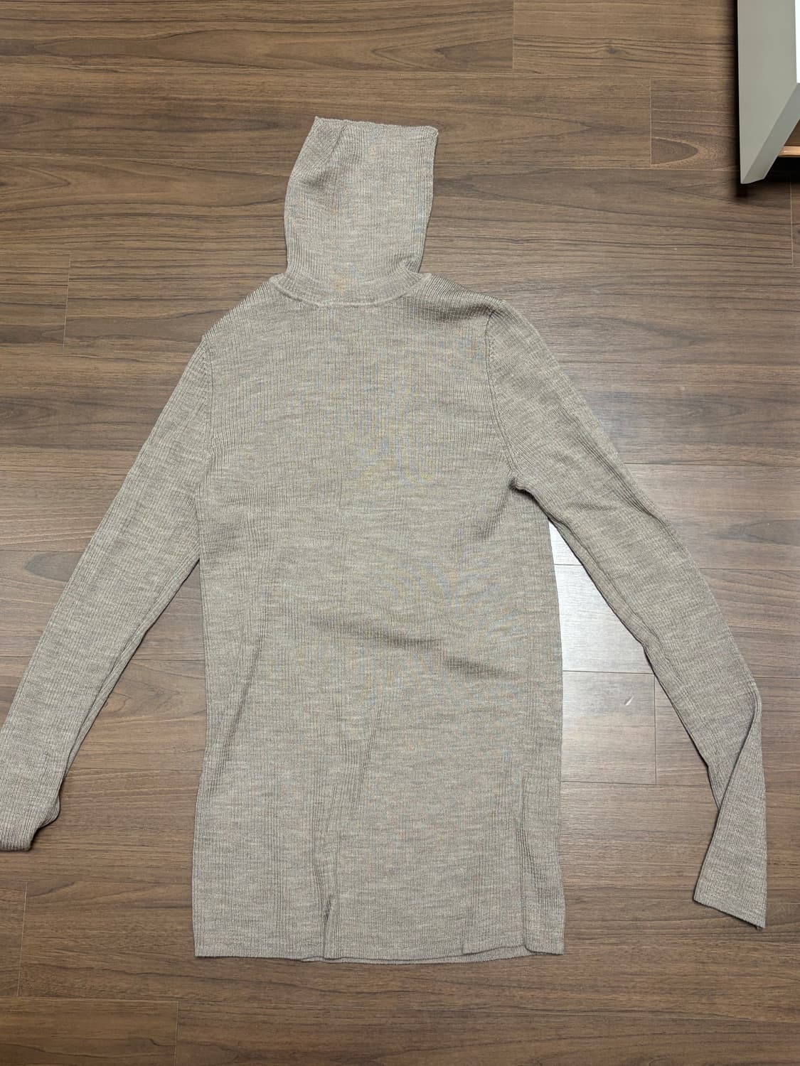 유니클로 목폴라 라지 베이지 상품이미지1