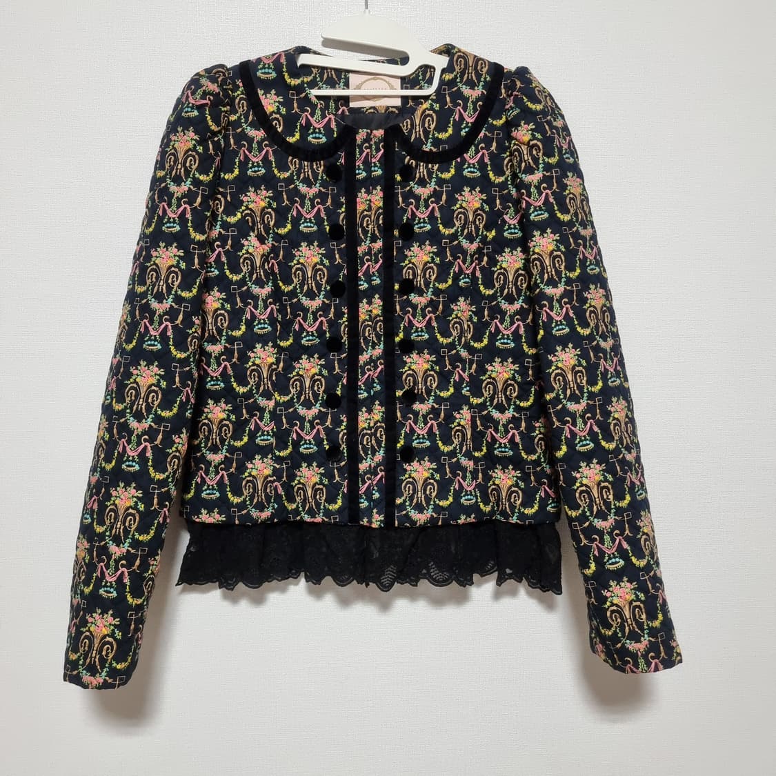 레니본 프릴레이스 밑단 퀼팅 자켓 (55) 상태완벽/실착 단시간 1회 상품이미지1