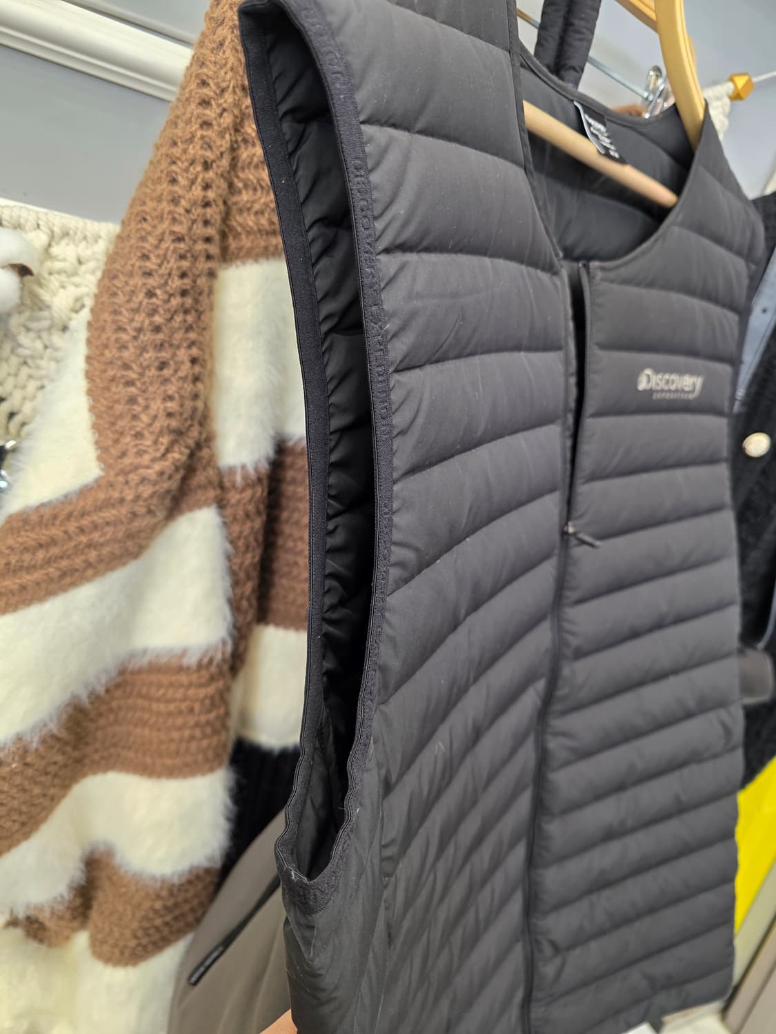 디스커버리 경량 구스 패딩 조끼 XL 상품이미지3