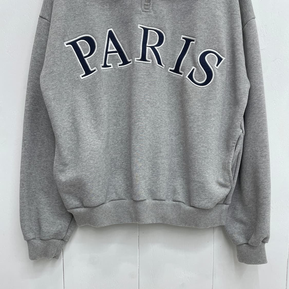 PARIS 자수 반집업 맨투맨 오버핏 상품이미지4