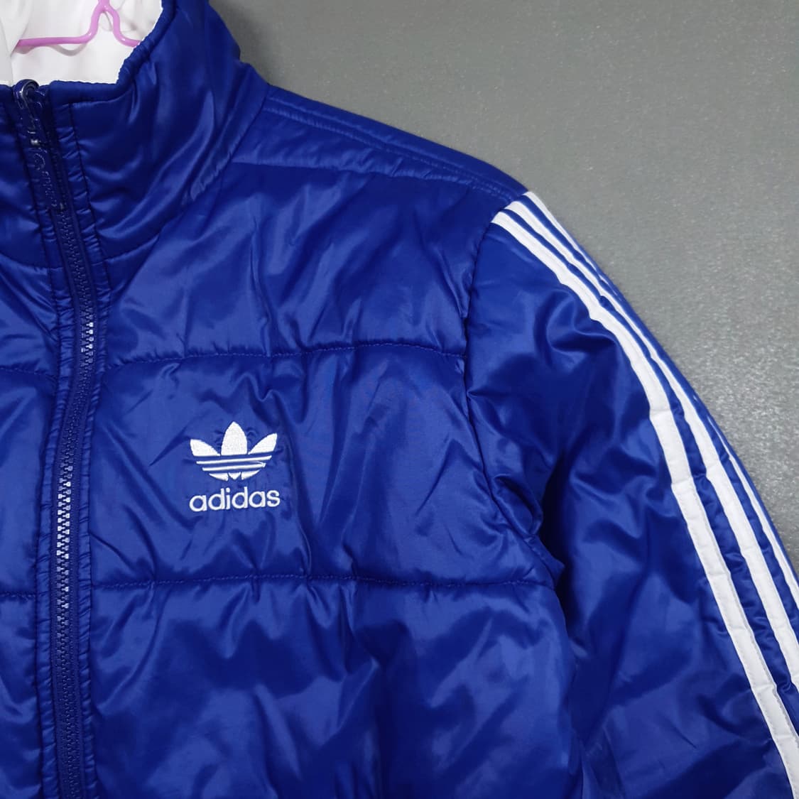 아디다스 희귀 대장급 유로파 첼시 양면 리버서블 패딩 자켓 포카리 흰파 상품이미지4