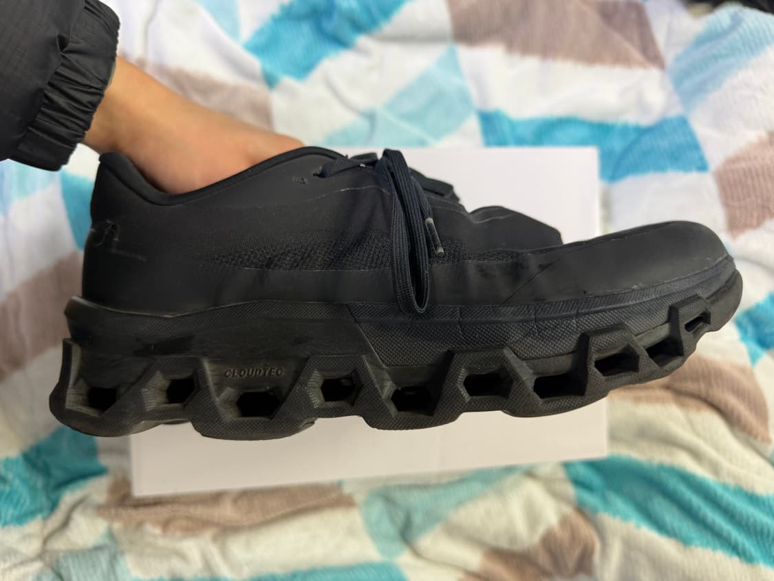 온러닝 x paf 클라우드몬스터2 블랙 280 상품이미지3