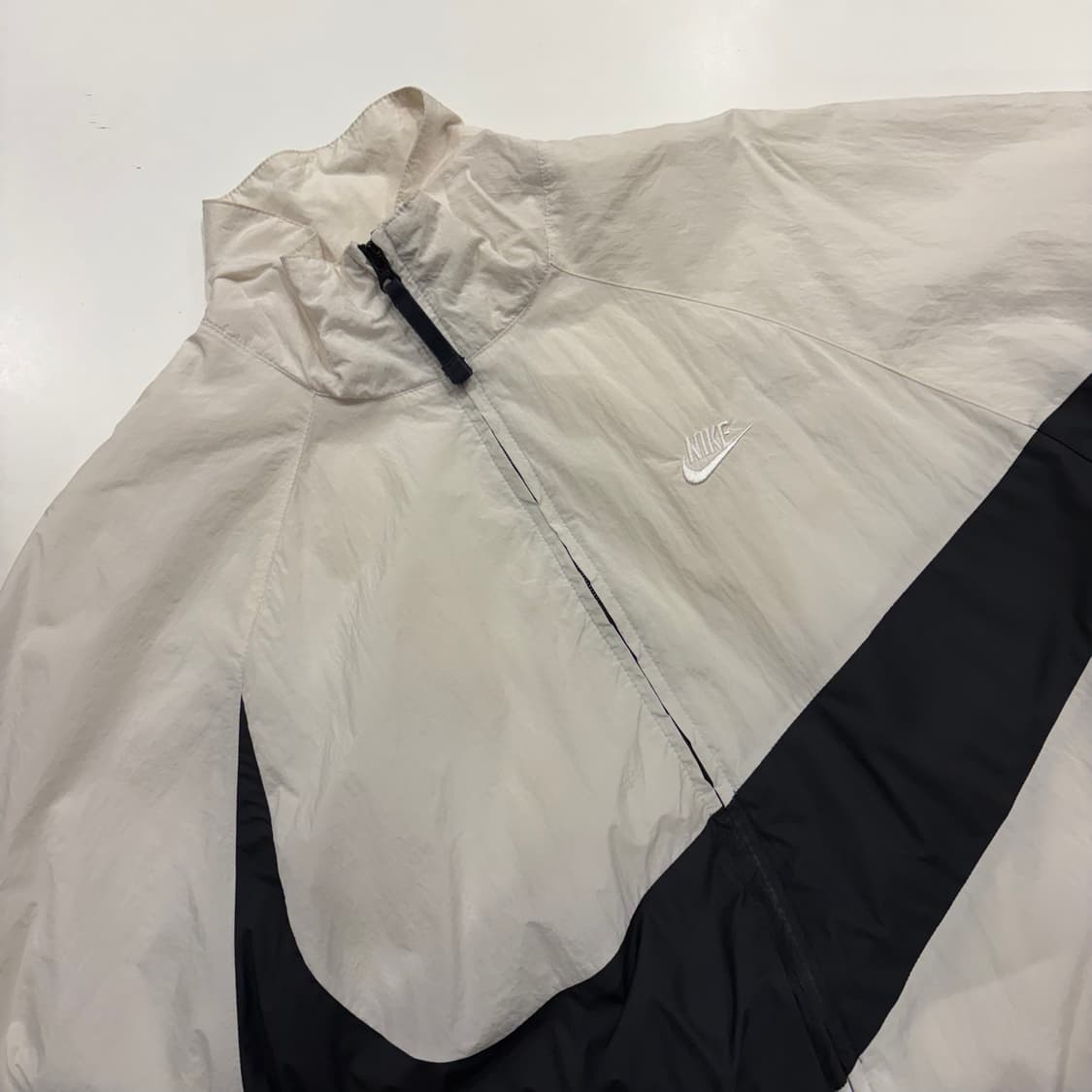 [XL] 나이키 빅스우시 바람막이 화이트/블랙 C462 상품이미지3
