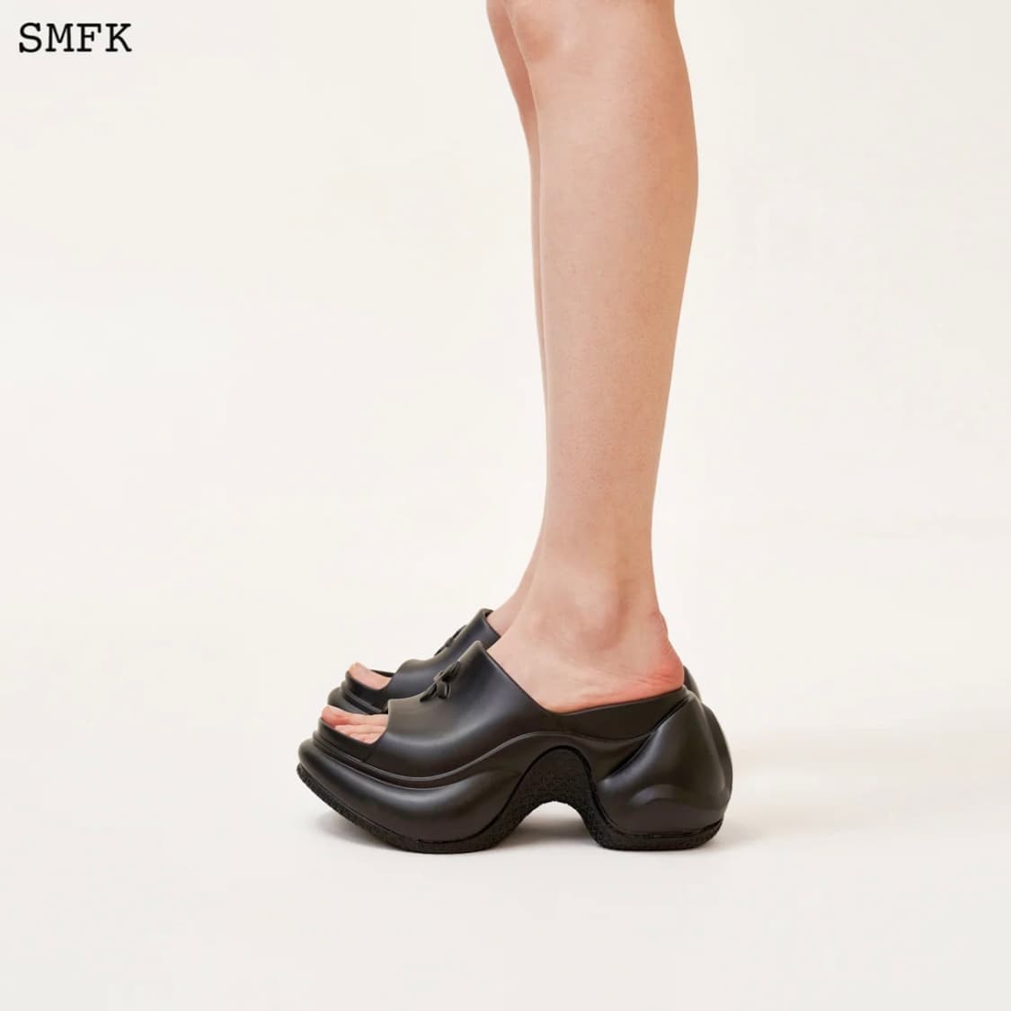 SMKF COMPASS WAVE 블랙 하이힐 범퍼 샌들 37 상품이미지4