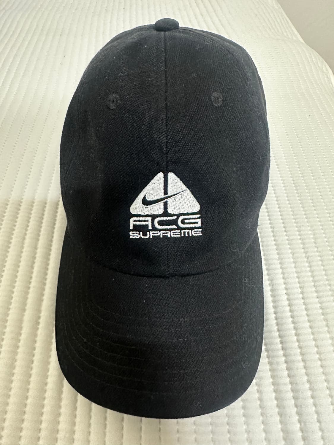 슈프림 x 나이키 ACG 모자 상품이미지1