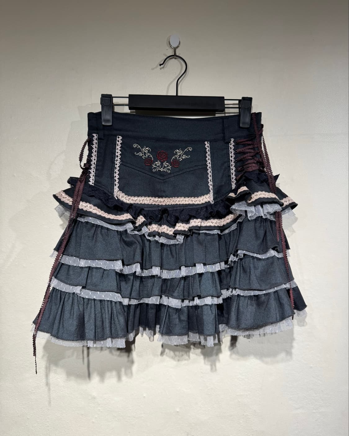 OZZ Croce Ruffle detail Gothic skirt  상품이미지2