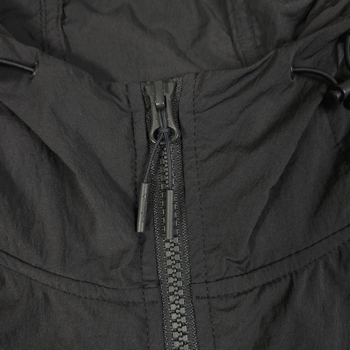 스노우피크 나일론 바람막이 블랙 상품이미지4