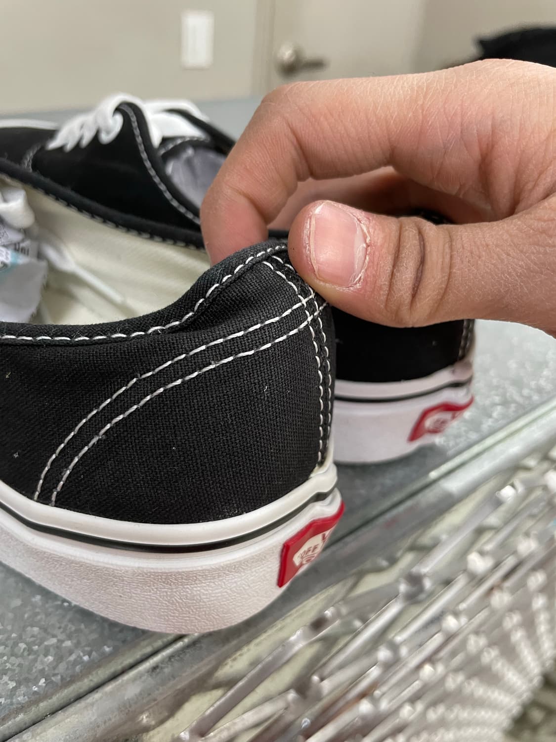 반스 어센틱 블랙 235 상품이미지7