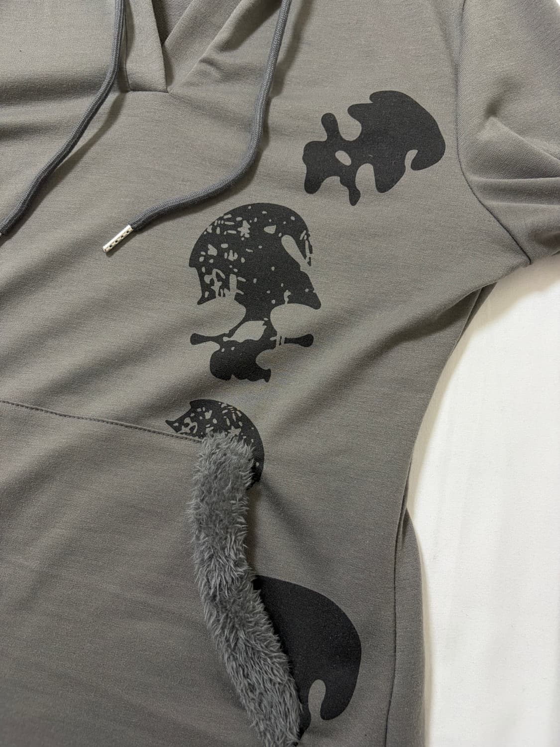 펑크 그레이 해골 털 트리밍 후드티 상품이미지4