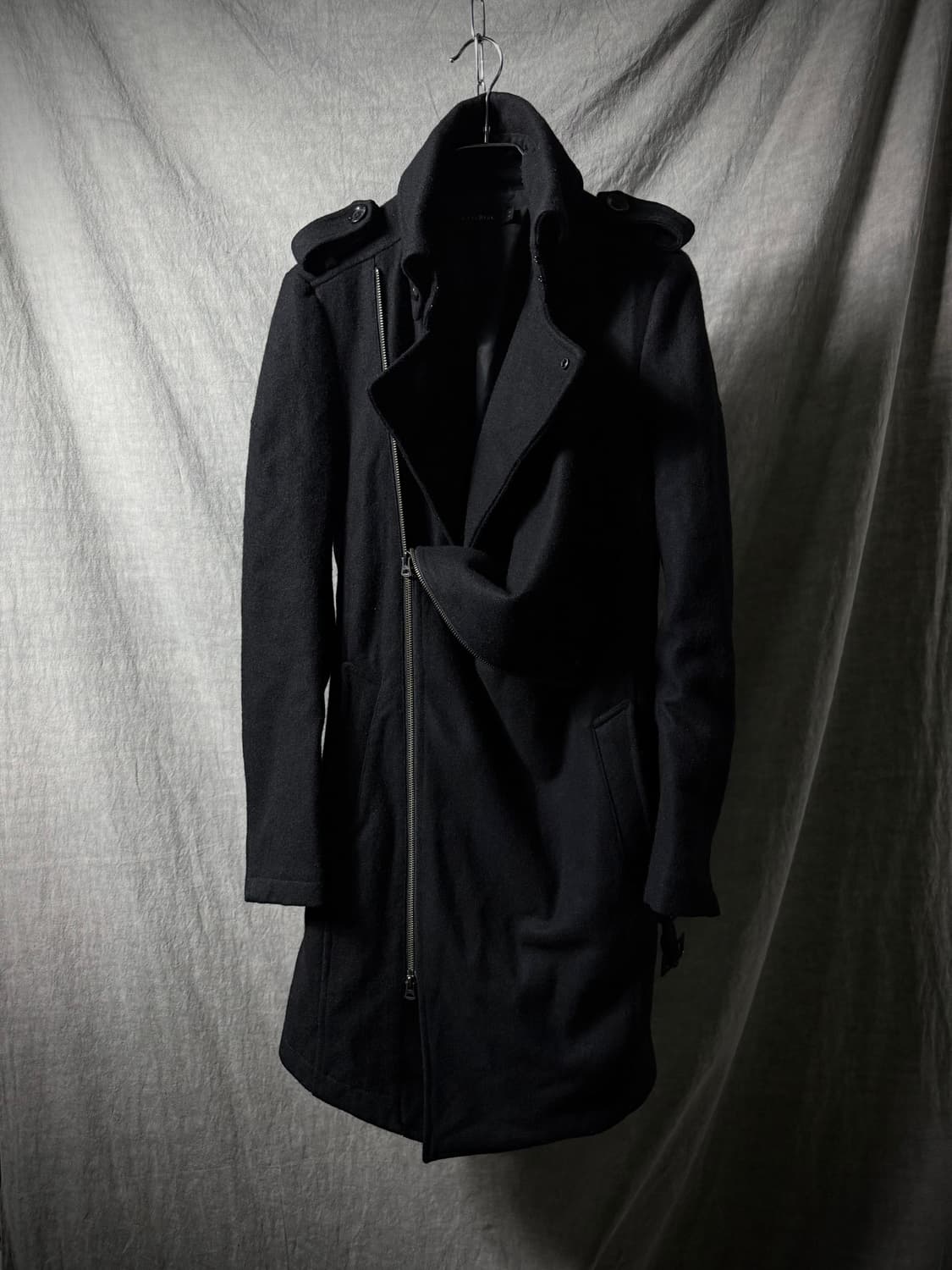 CIVARIZE Double Asymmetric Draped Coat 상품이미지3