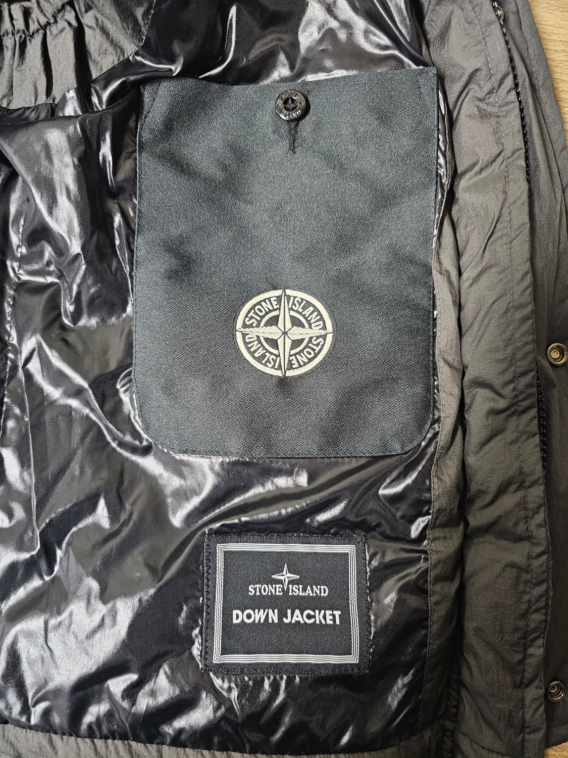 StoneIsland Opaque Nylon Tela Down Gilet 상품이미지7