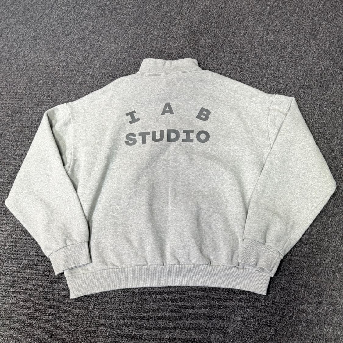 아이앱 스튜디오 x 현대 모비스 하프 집 풀오버 그레이 상품이미지7