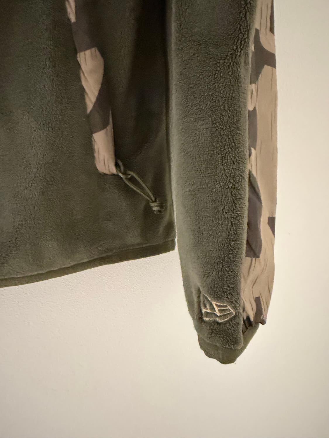 뉴에라 카모 플라즈 후리스 자켓 M(95) 상품이미지4