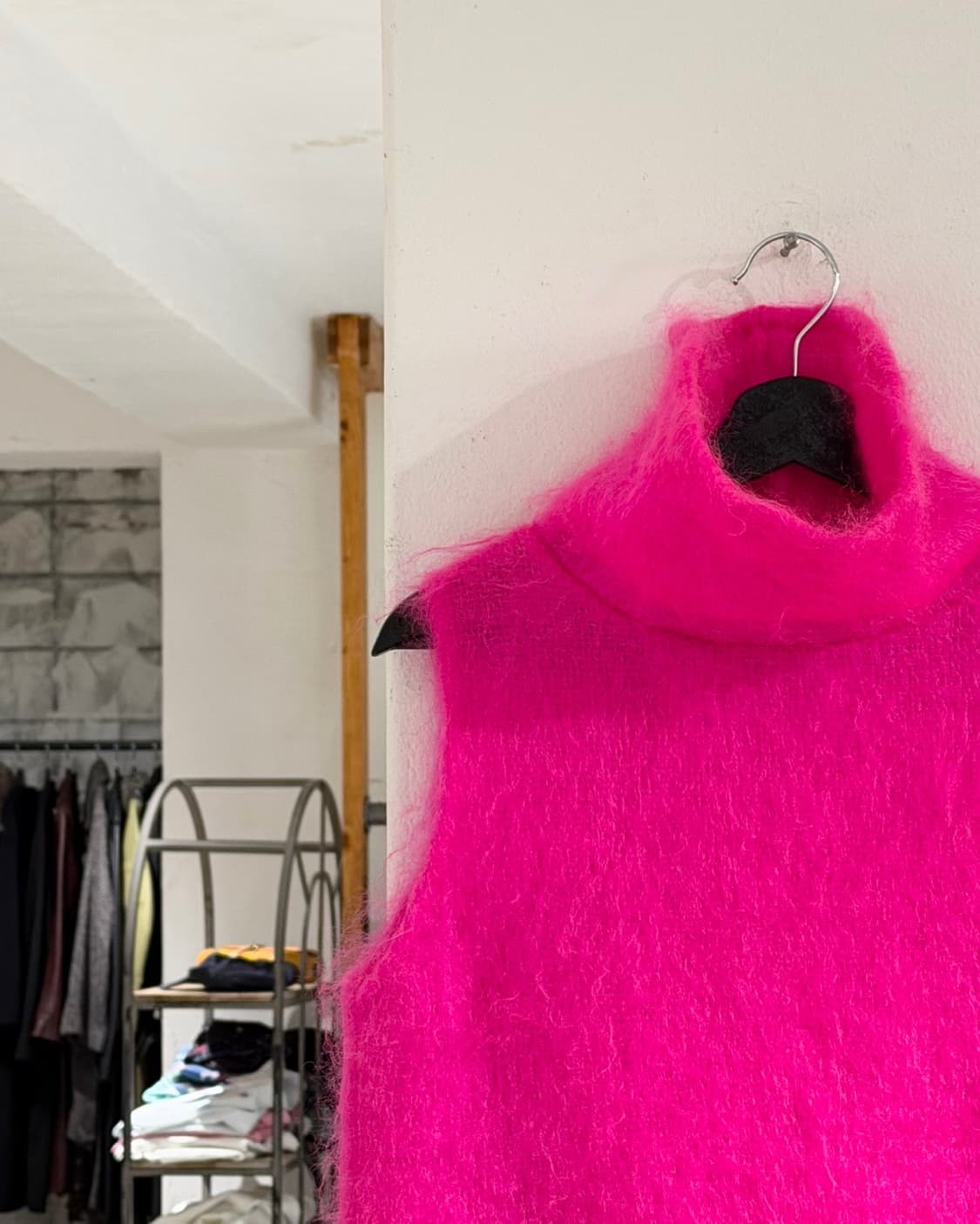 msgm 핑크 모헤어 울 블랜드 슬리브리스 터틀넥 탑 상품이미지2