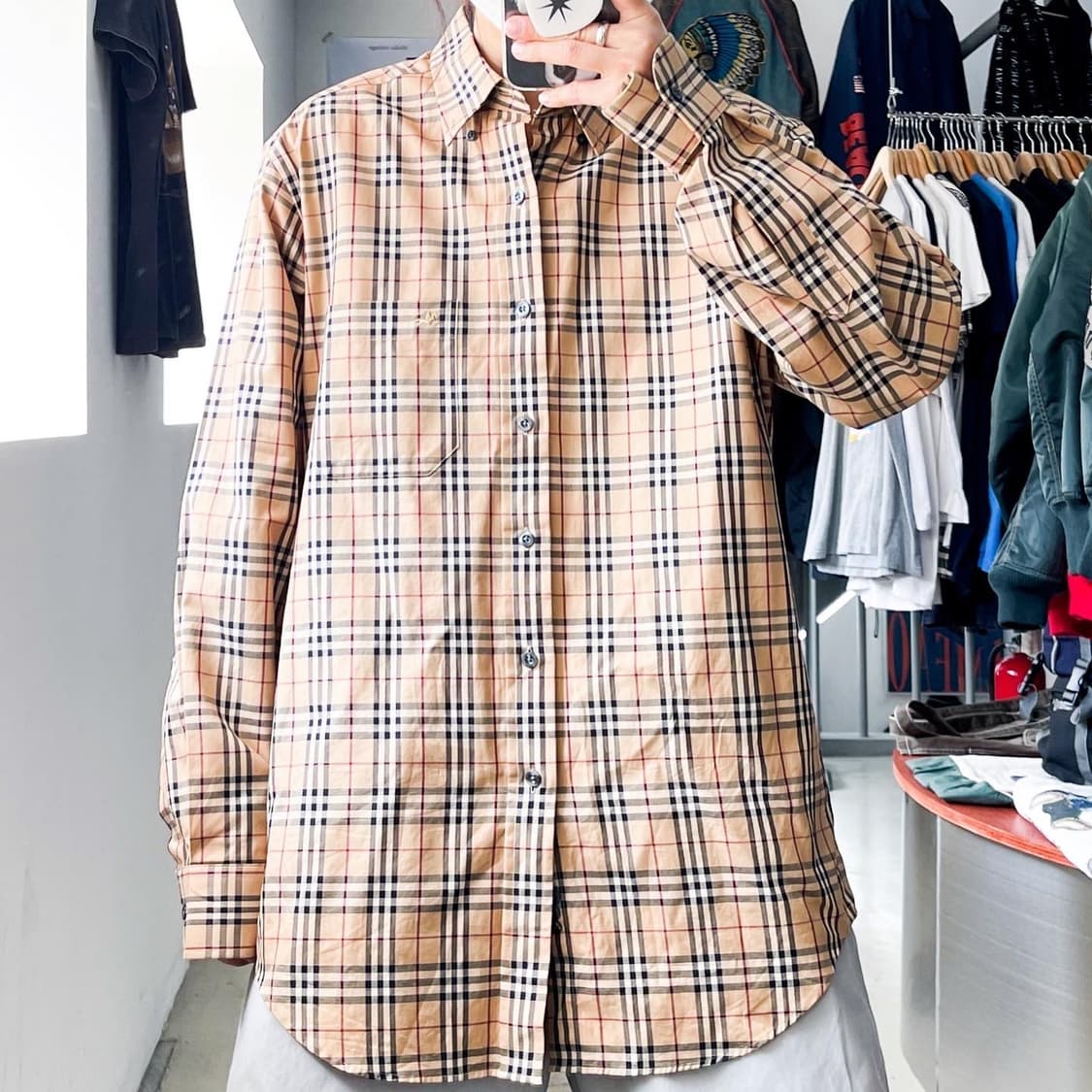 버버리 오리지널 기마 로고 베이지 노바 체크 셔츠 상품이미지1