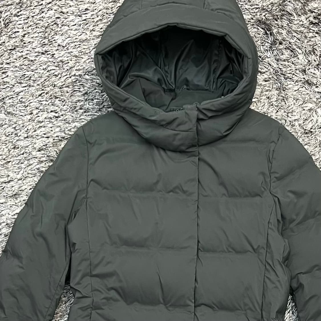 유니클로 심리스 여성 다운 패딩 (M) 상품이미지2