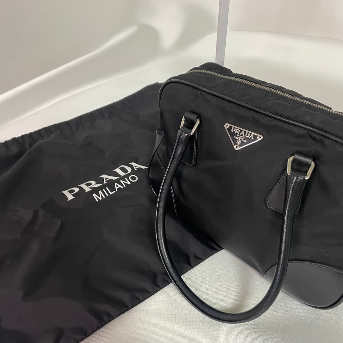 프라다 리에디션 1978 숄더백 상품이미지10
