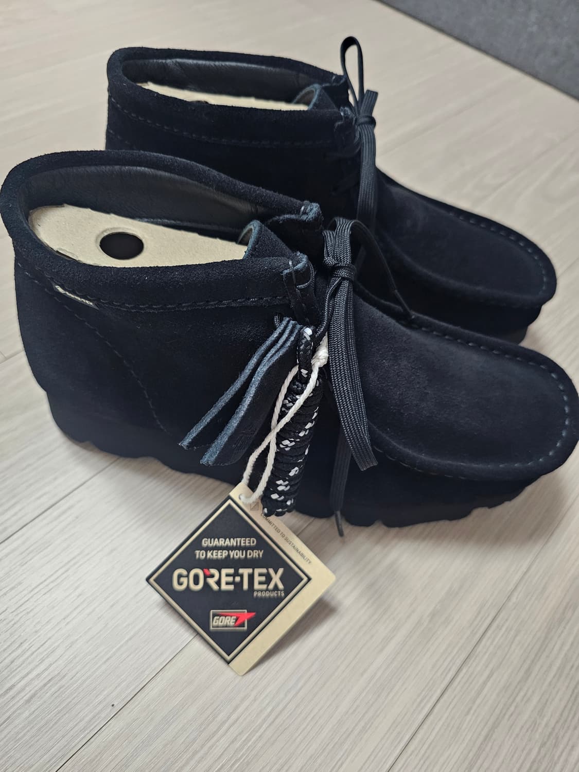 클락스 왈라비 고어텍스(gtx) 부츠 UK7 새상품 판매합니다  상품이미지1