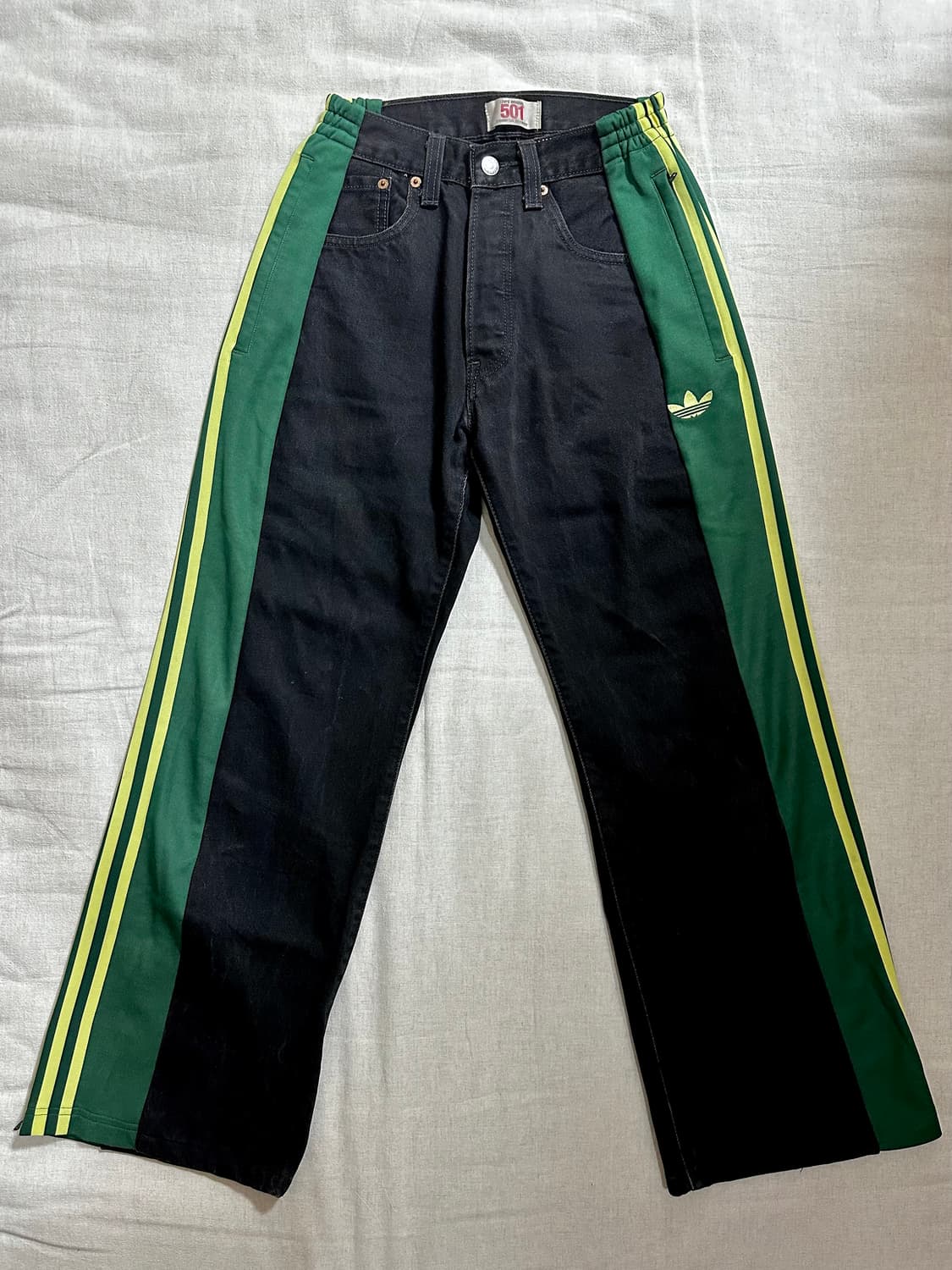 리바이스 x 아디다스 바지 상품이미지1