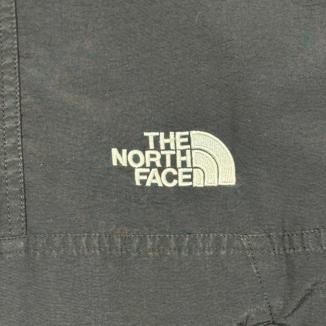 XL) 노스페이스 센터로고 바람막이 자켓 블랙 상품이미지4