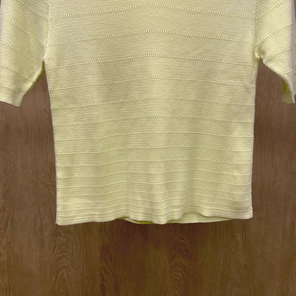 브룩스 브라더스 브이넥 반팔 니트 스트라이프 조직 디테일 옐로우 상품이미지5