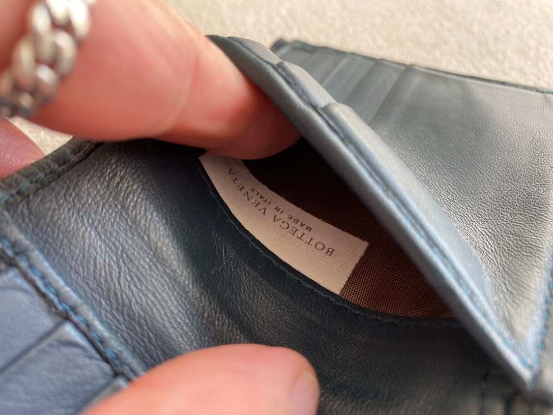 보테가 베네타 위빙 멀티플 반지갑 진네이비 도트패턴 상품이미지7