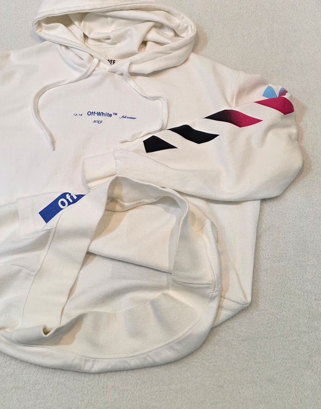 오프화이트 후드티 상품이미지3