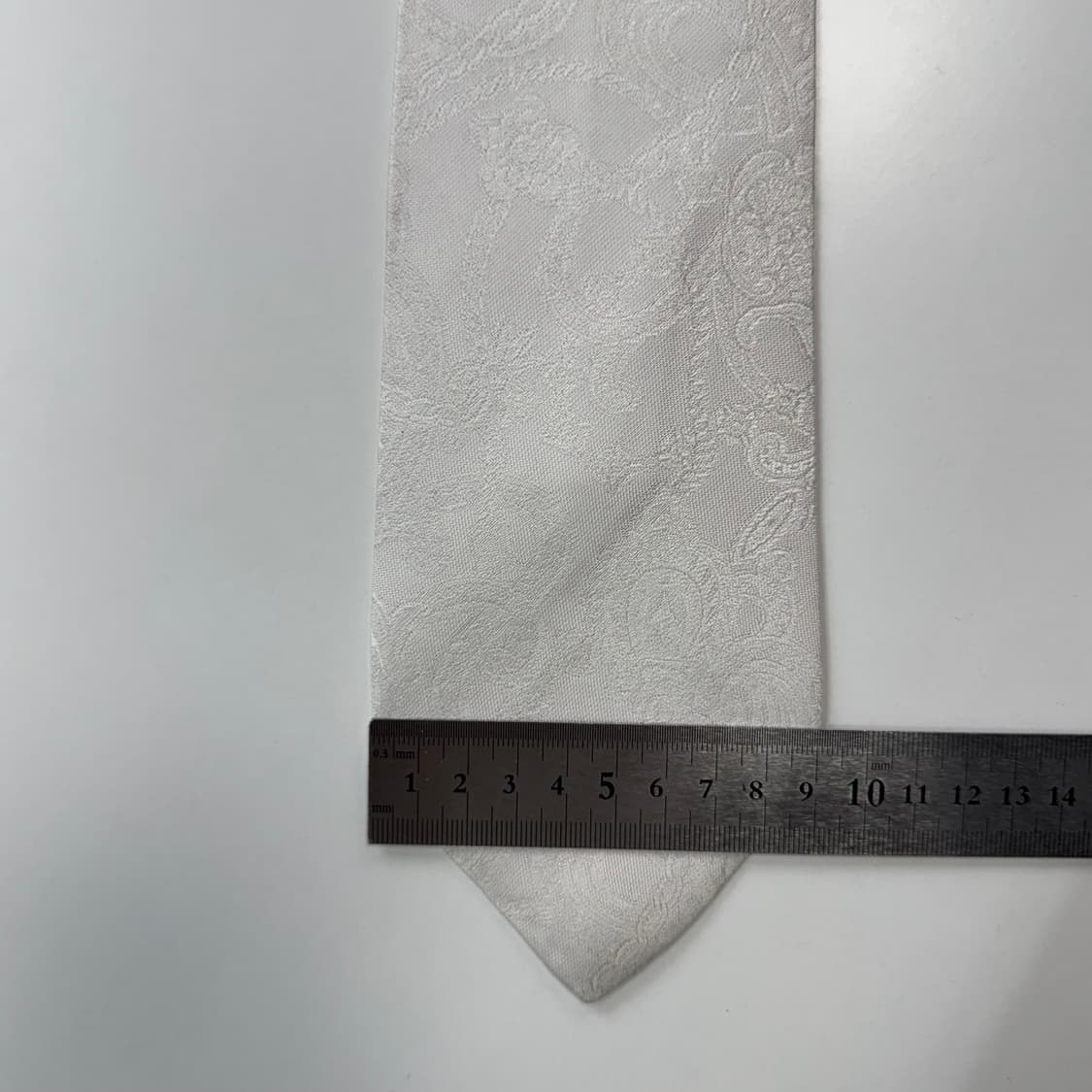 BALENCIAGA 발렌시아가 정품 명품 화이트넥타이 상품이미지7