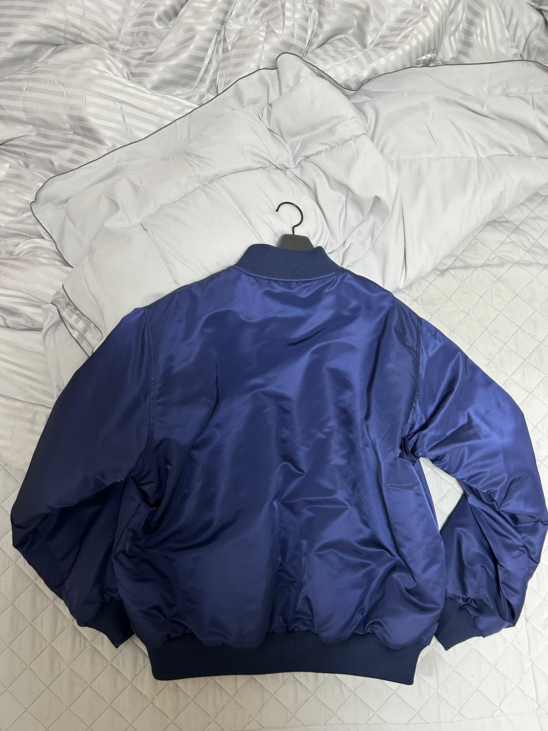 L) 스투시 NY 챕터 사틴 바시티 자켓 네이비 상품이미지3