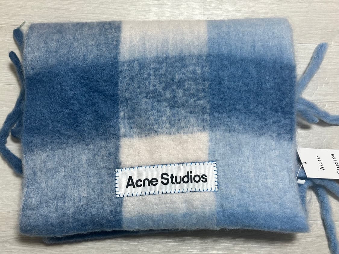 아크네스튜디오 모헤어 체크 머플러 상품이미지2