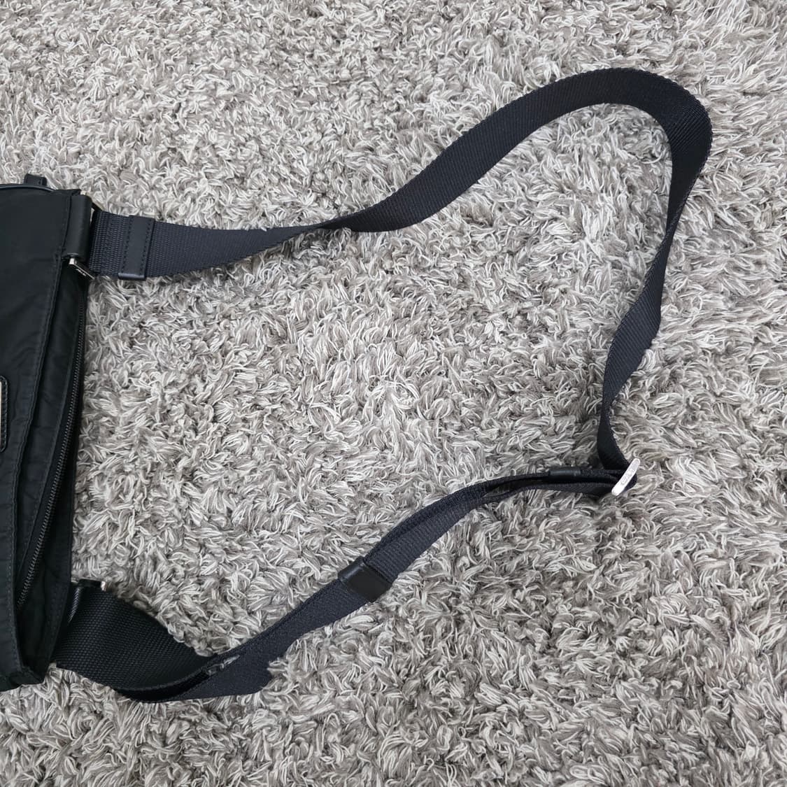 프라다 포코노 나일론 크로스백 숄더백 (남녀공용) 상품이미지2