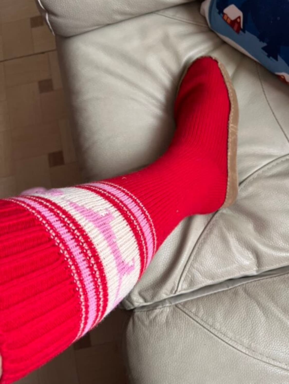 빅토리아 시크릿 핑크 00'S 니트 부츠-슬리퍼(S 사이즈) 상품이미지4